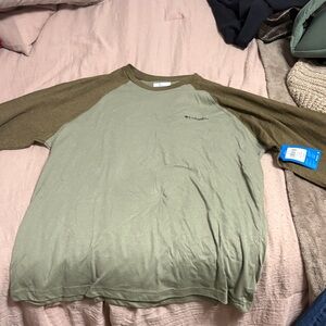 Columbia Men's Two-Tone Green Long Sleeve Tee